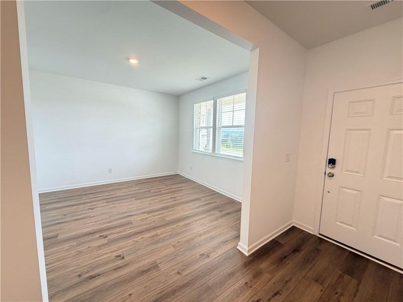 Spacious, unfurnished interior of a new home in Apalachee Hills, Bethlehem (Image 18).