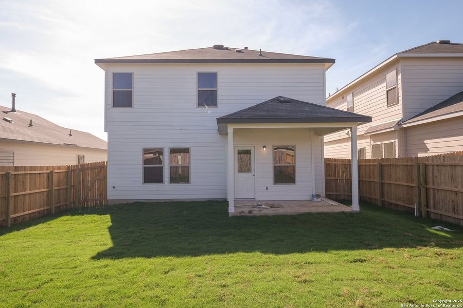 Exterior details and patio area of a home in Winding Brook, San Antonio (Image 3).