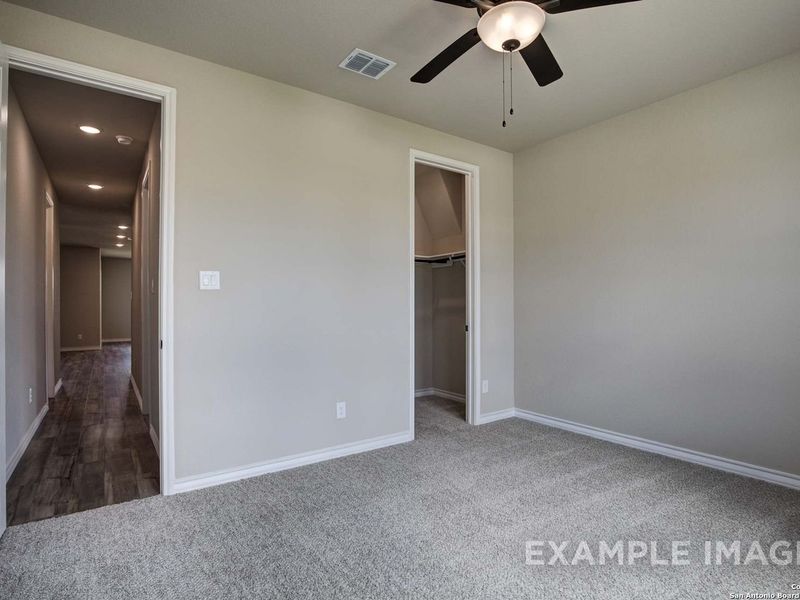 Spacious, unfurnished interior of a new home in Ladera, San Antonio (Image 26).