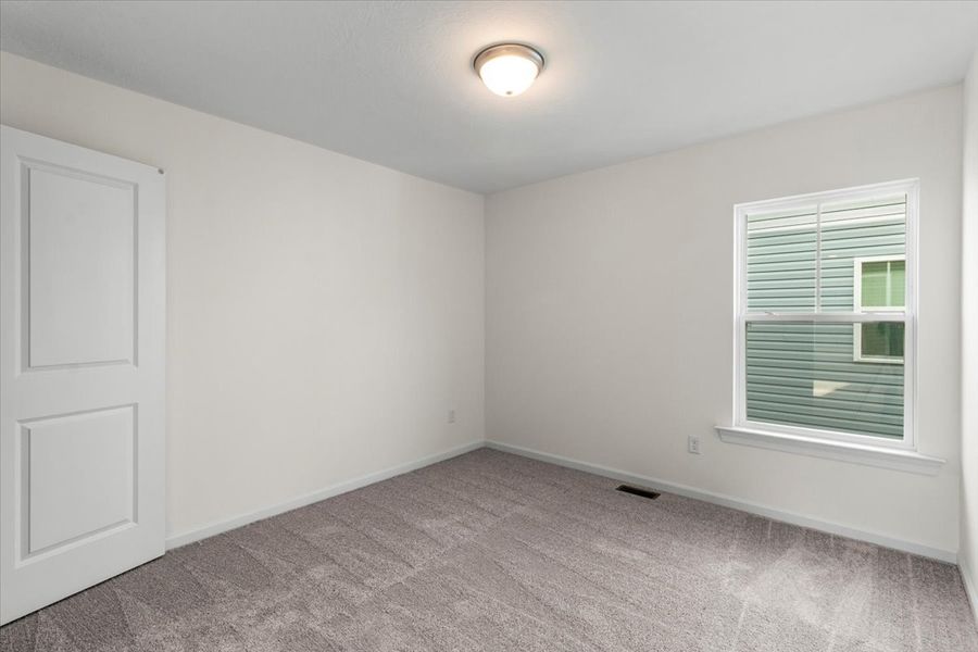 Spacious, unfurnished interior of a new home in Windsor, North Augusta (Image 21).