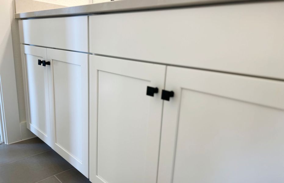 Representative interior finishes for a home built from the Arlington by Pulte Homes in Anna Town Square, Anna (Image 18).