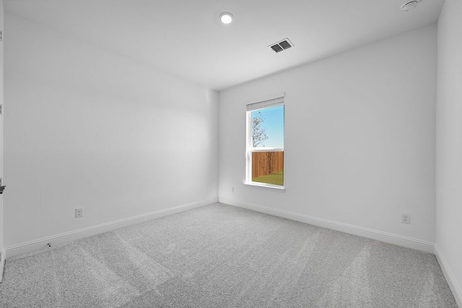 Spacious, unfurnished interior of a new home in South Oak 60s, Lakewood Village (Image 19). Spacious, unfurnished interior of a new home in South Oak 60s, Lakewood Village (Image 19).