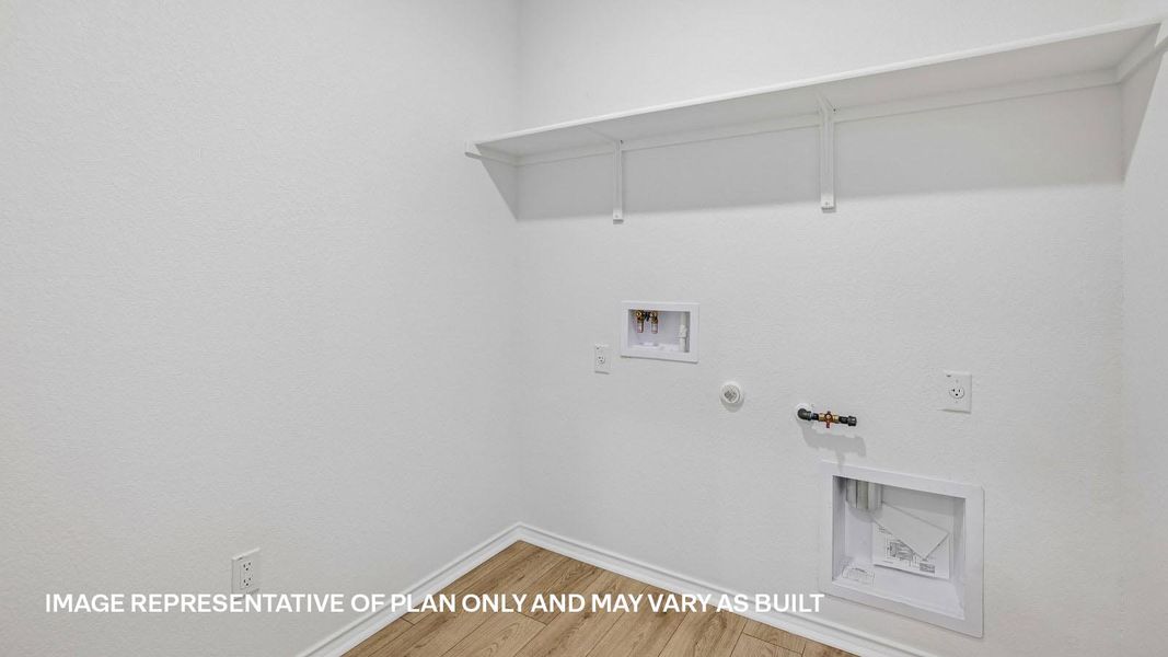 Representative unfurnished interior of a home built from the The Dalton by D.R. Horton in Valverde, Bastrop (Image 43).