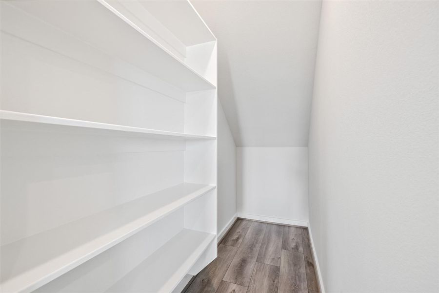 Spacious, unfurnished interior of a new home in Cielo, Conroe (Image 20).