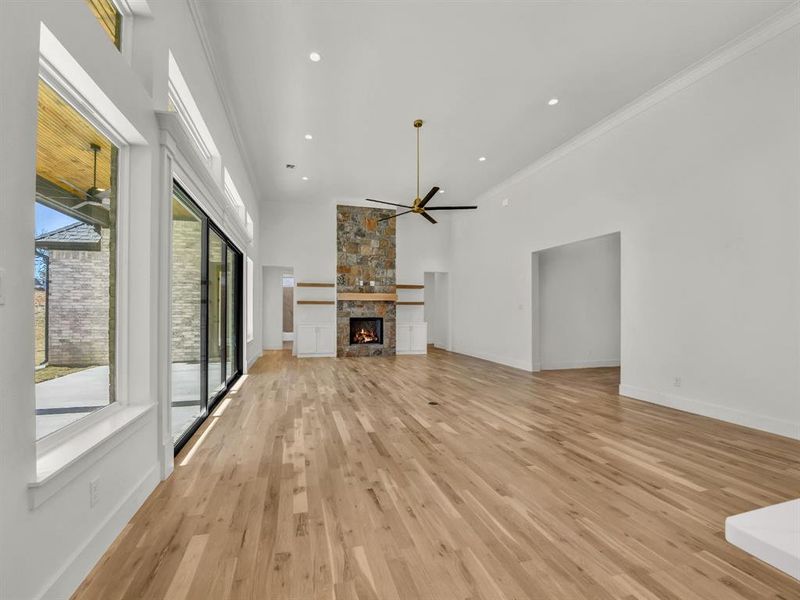 Spacious, unfurnished interior of a new home in , Weatherford (Image 24).