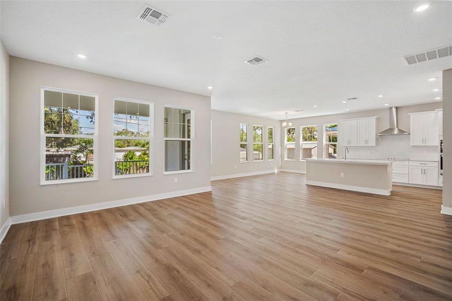 Spacious, unfurnished interior of a new home in , St. Petersburg (Image 21). Spacious, unfurnished interior of a new home in , St. Petersburg (Image 21).