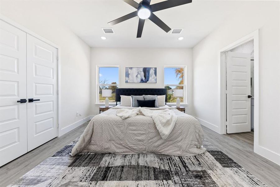 Furnished interior view inside a new home in , Gun Barrel City (Image 6).