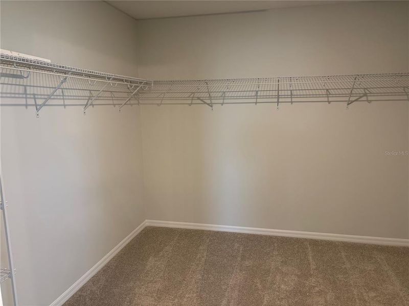 Spacious, unfurnished interior of a new home in Oakfield Trails, Parrish (Image 24).