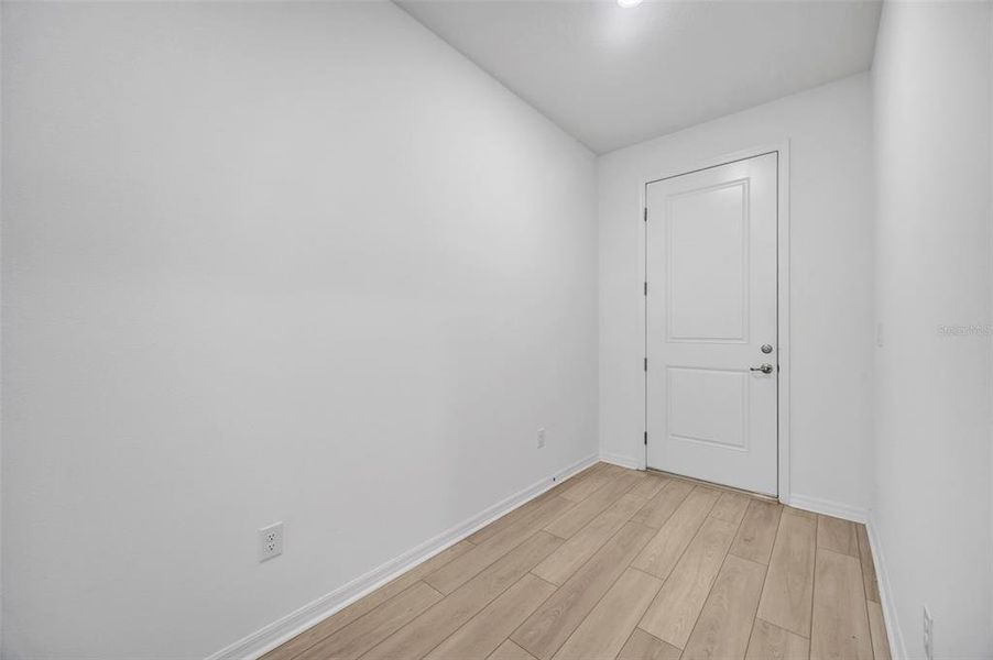 Spacious, unfurnished interior of a new home in , Wesley Chapel (Image 24). Spacious, unfurnished interior of a new home in , Wesley Chapel (Image 24).