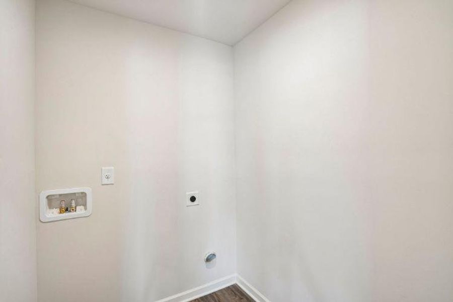 Spacious, unfurnished interior of a new home in Urban's Place, Chatsworth (Image 18). Spacious, unfurnished interior of a new home in Urban's Place, Chatsworth (Image 18).