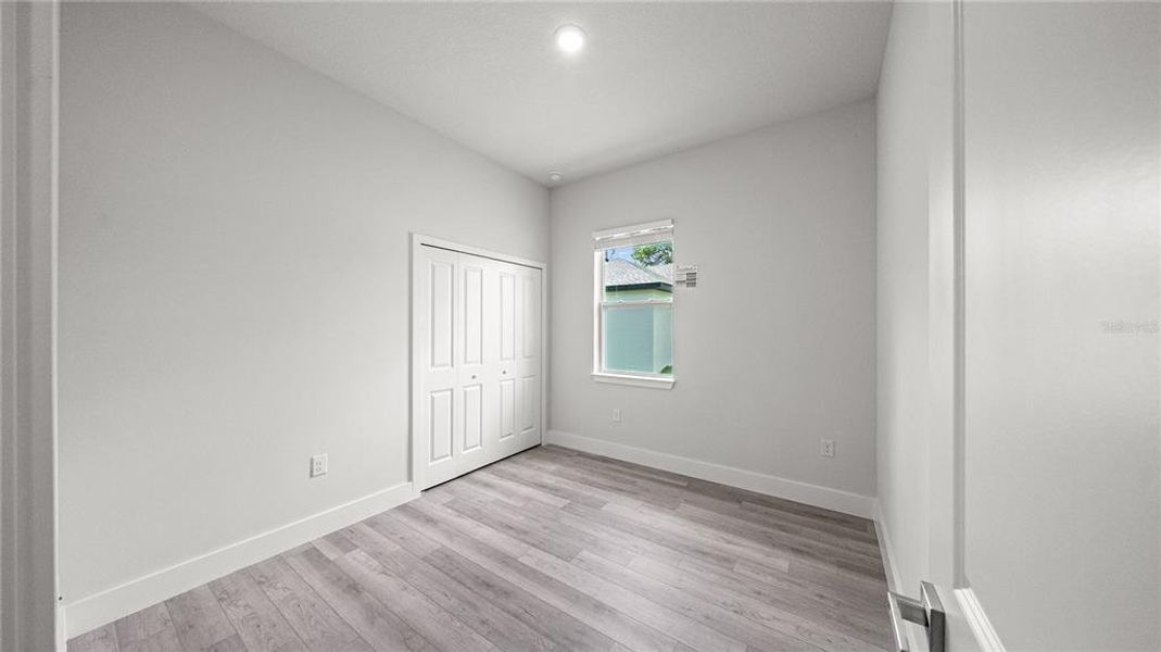 Spacious, unfurnished interior of a new home in , Port Charlotte (Image 29).