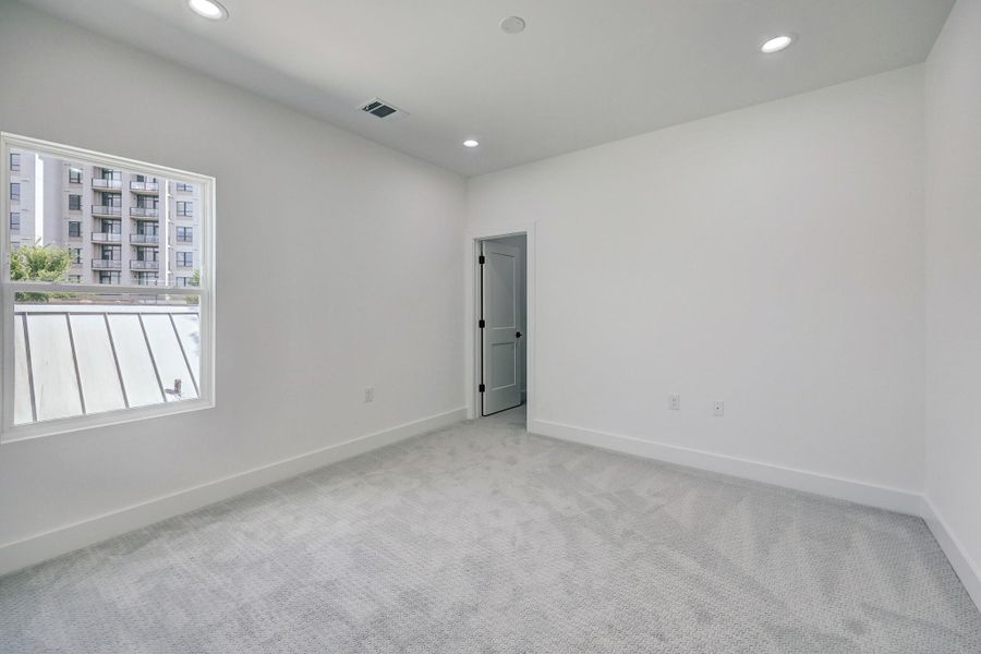 Image 20 of a home in . Image 20 of a home in .