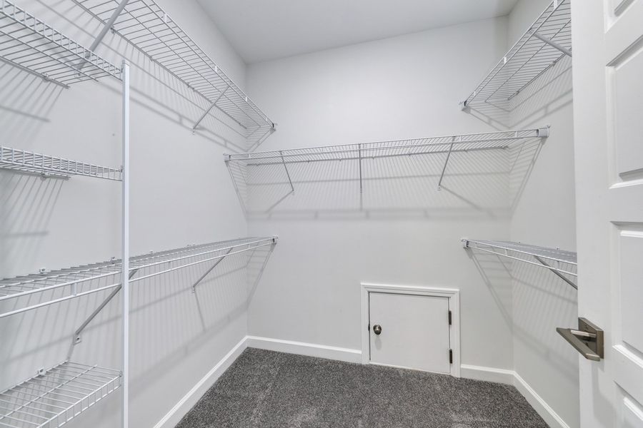 Spacious, unfurnished interior of a new home in Bally Castle, Murrells Inlet (Image 18). Spacious, unfurnished interior of a new home in Bally Castle, Murrells Inlet (Image 18).