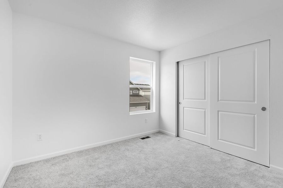 Spacious, unfurnished interior of a new home in Farmlore, Brighton (Image 21).