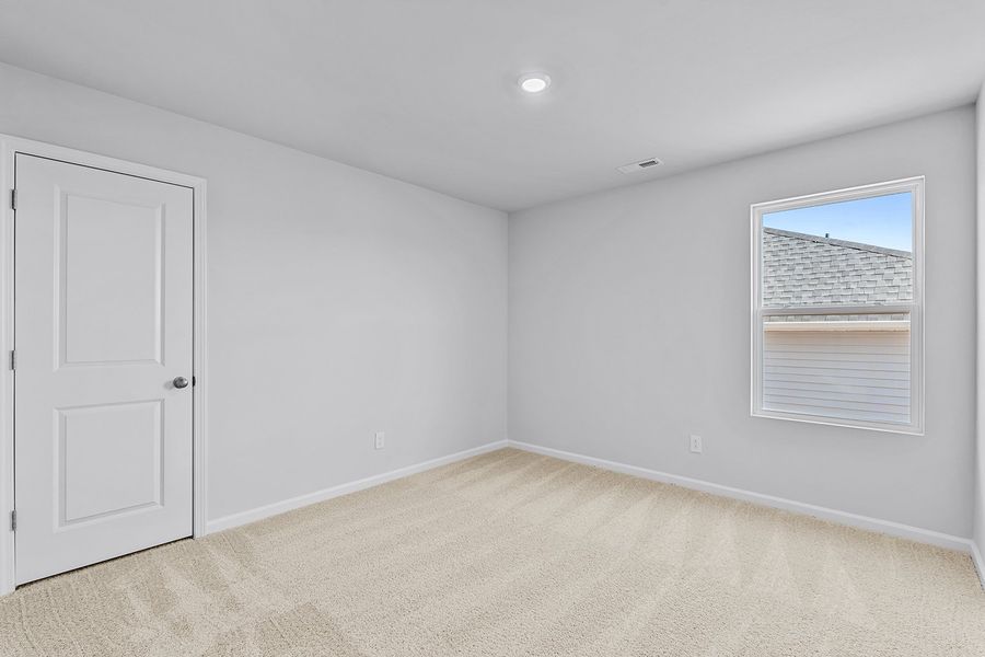 Spacious, unfurnished interior of a new home in Hanes Lake, Winston-Salem (Image 37).