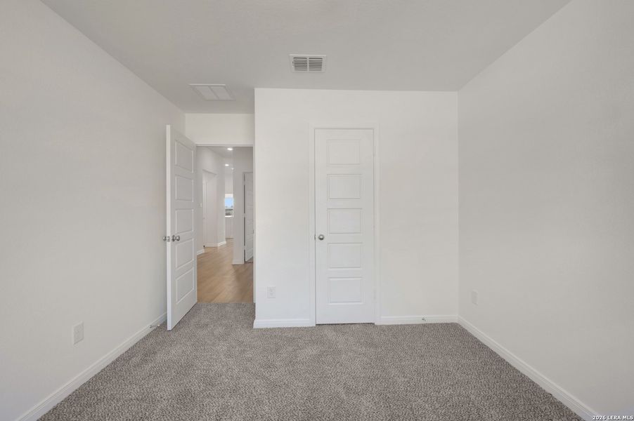 Spacious, unfurnished interior of a new home in Meadows at Clear Springs, New Braunfels (Image 46).
