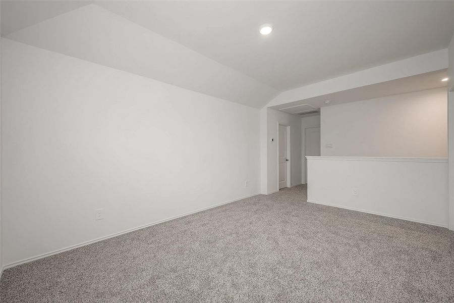 Spacious, unfurnished interior of a new home in Breckenridge Forest, Spring (Image 21).