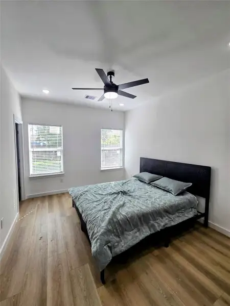 Furnished interior view inside a new home in , La Marque (Image 8).