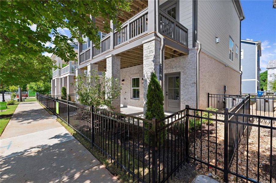 Exterior details and patio area of a home in West Town, Atlanta (Image 4).