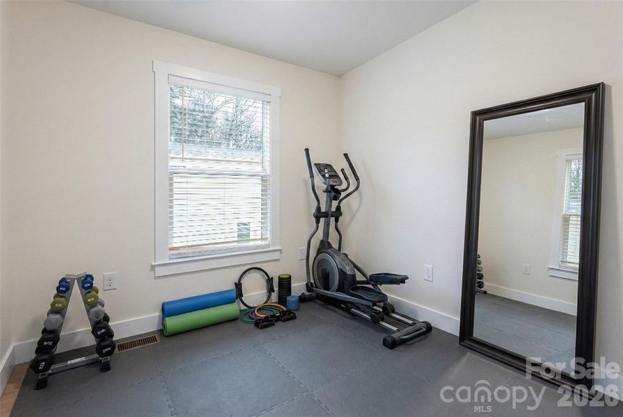 Guest Bedroom 3 Upper