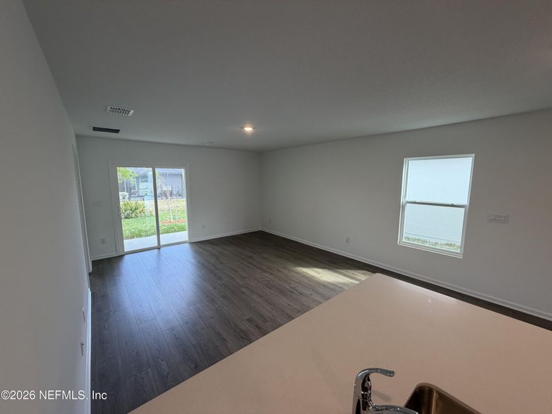 Spacious, unfurnished interior of a new home in Grand Reserve, Bunnell (Image 20).