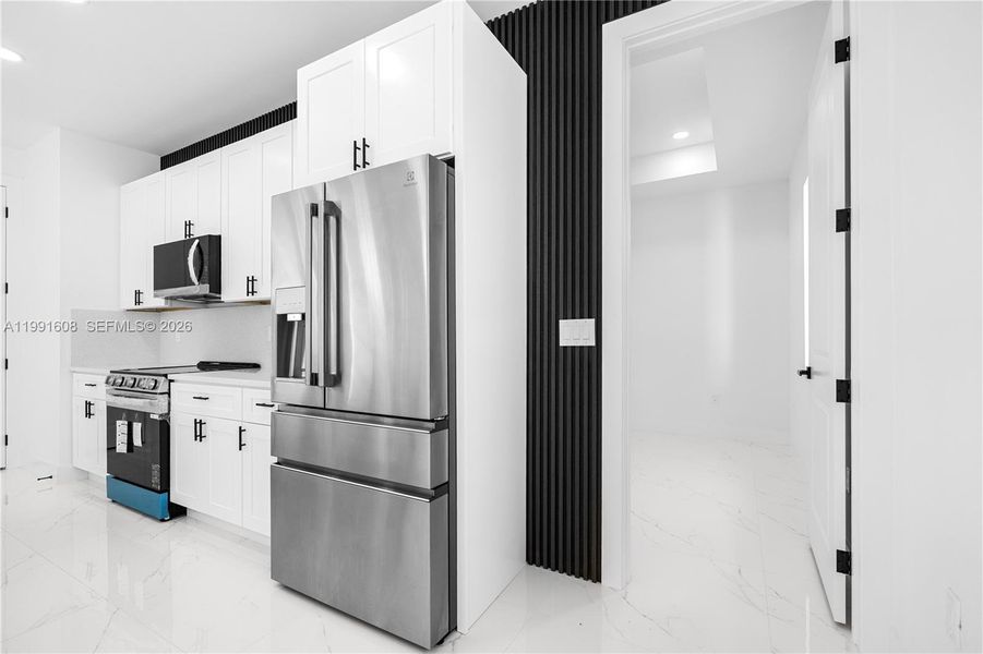 Furnished interior view inside a new home in , Lehigh Acres (Image 38). Furnished interior view inside a new home in , Lehigh Acres (Image 38).