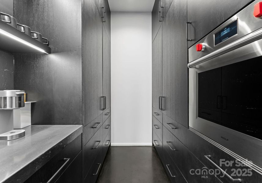 Butler's Pantry Butler's Pantry