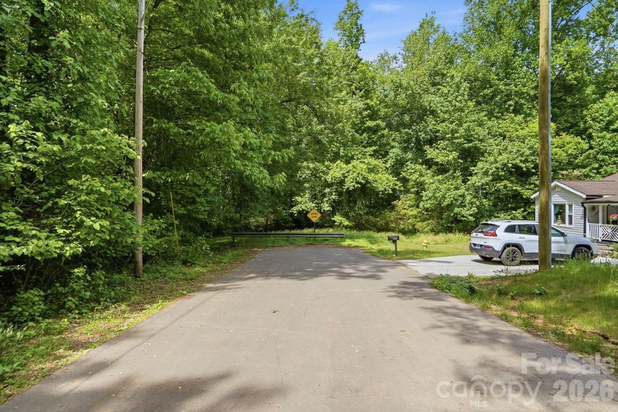 Natural landscape and outdoor views near  in Statesville (Image 45).