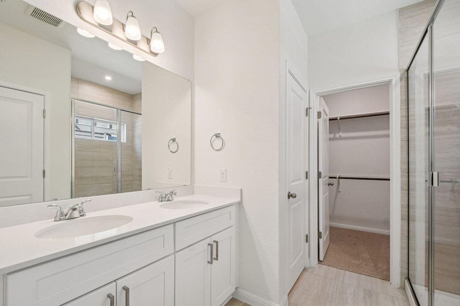 Furnished interior view inside a new home in Porter Country, Buda (Image 8).