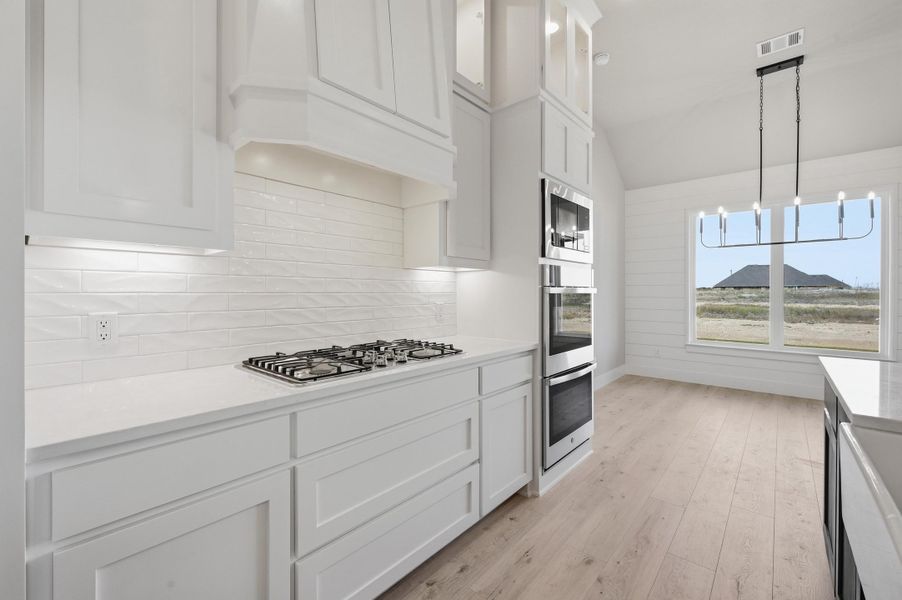 Furnished interior view inside a new home in Rocky Top Ranch, Azle (Image 10). Furnished interior view inside a new home in Rocky Top Ranch, Azle (Image 10).