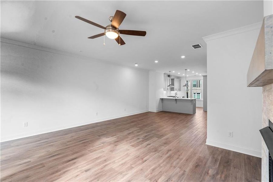 Spacious, unfurnished interior of a new home in Evanshire Townhomes, Duluth (Image 34). Spacious, unfurnished interior of a new home in Evanshire Townhomes, Duluth (Image 34).
