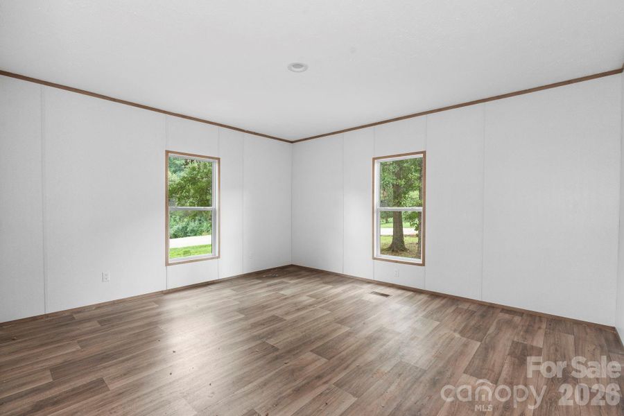 Spacious, unfurnished interior of a new home in , Lincolnton (Image 29).