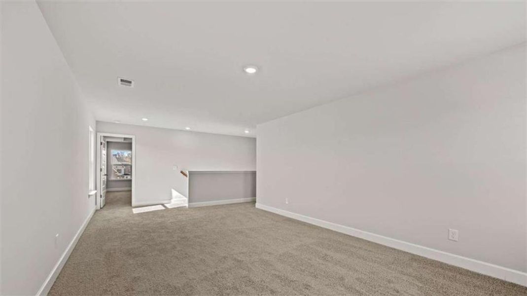 Spacious, unfurnished interior of a new home in Heritage Pointe, Senoia (Image 31). Spacious, unfurnished interior of a new home in Heritage Pointe, Senoia (Image 31).