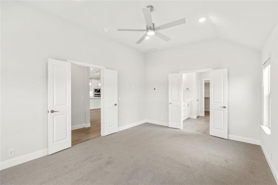Spacious, unfurnished interior of a new home in Ridge Ranch, Mesquite (Image 29).