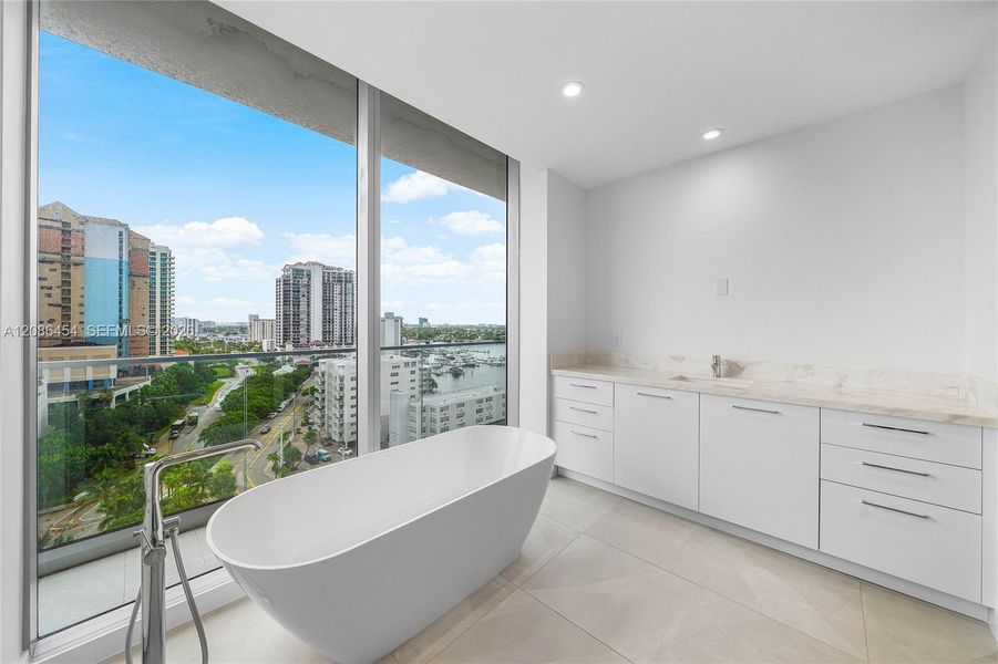 Furnished interior view inside a new home in , Fort Lauderdale (Image 14).