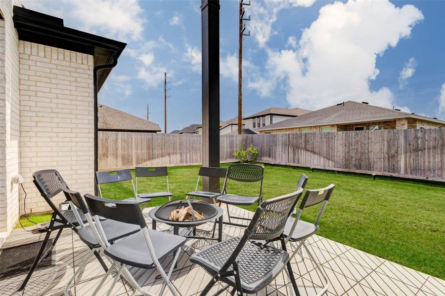 Exterior details and patio area of a home in , Richmond (Image 28).