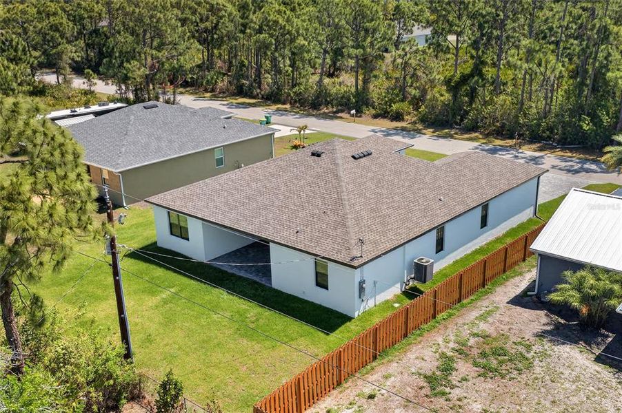 Exterior details and patio area of a home in , Port Charlotte (Image 28).