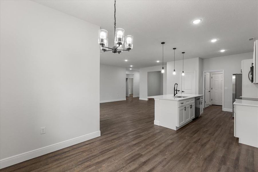 Spacious, unfurnished interior of a new home in , Ocala (Image 6).