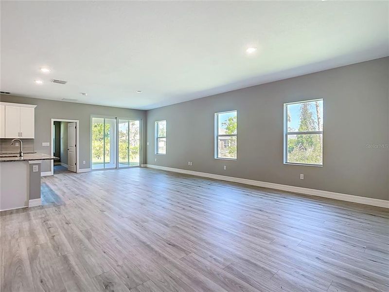 Spacious, unfurnished interior of a new home in , North Port (Image 15).
