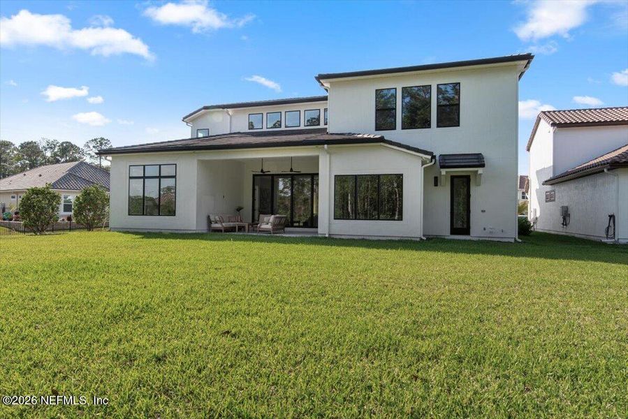 Exterior details and patio area of a home in Tamaya, Jacksonville (Image 38).