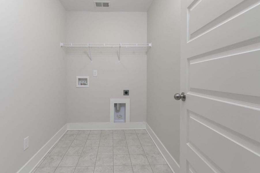 Spacious, unfurnished interior of a new home in Lake Carolina Townhomes, Columbia (Image 41).