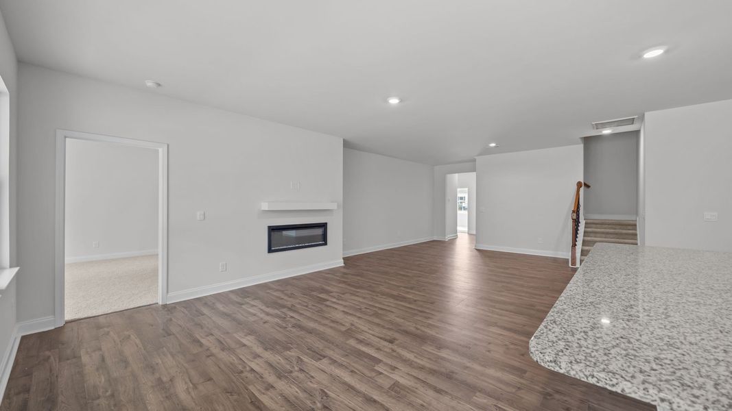 Spacious, unfurnished interior of a new home in Villa Grande, Winterville (Image 16).