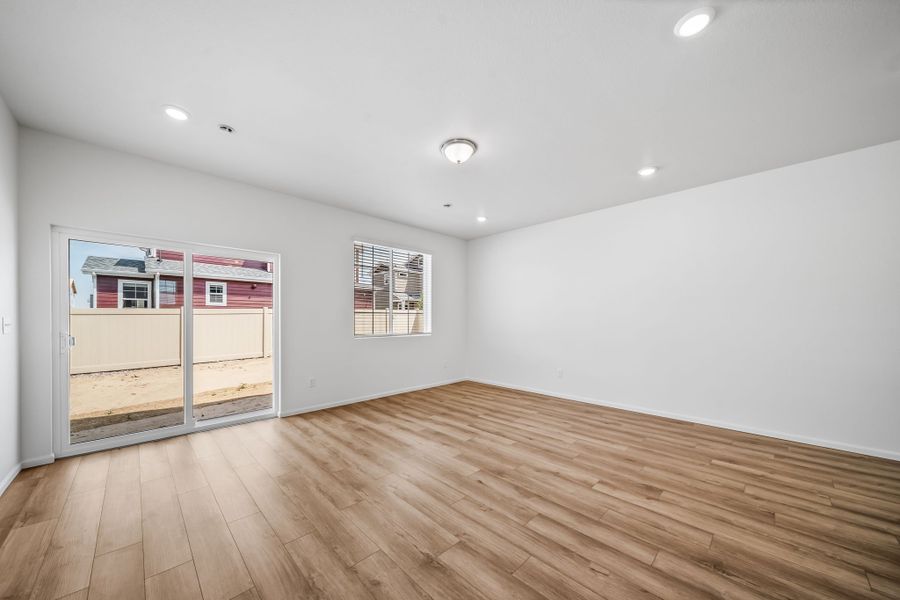 Spacious, unfurnished interior of a new home in Reunion, Commerce City (Image 20). Spacious, unfurnished interior of a new home in Reunion, Commerce City (Image 20).