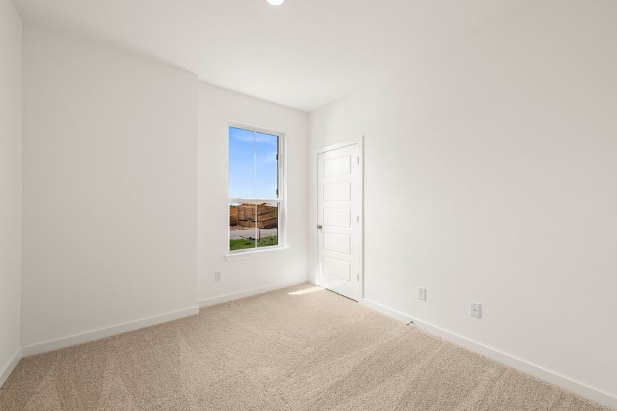 Spacious, unfurnished interior of a new home in Hartrick Ranch, Temple (Image 9).
