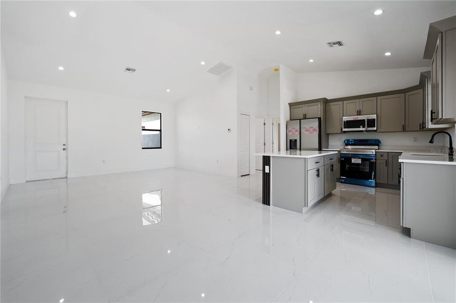 Image 19 of a home in . Image 19 of a home in .