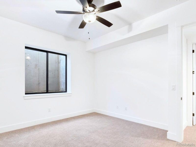 Basement Bedroom - 4