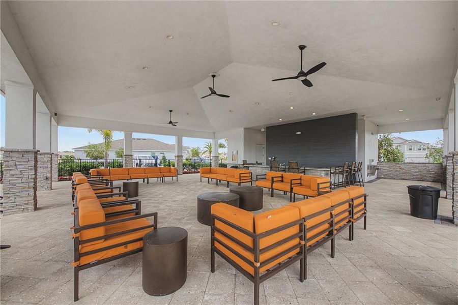 Community amenities in Coddington, Bradenton (Image 57).