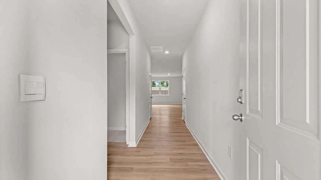 Spacious, unfurnished interior of a new home in Northberry, Rome (Image 10).