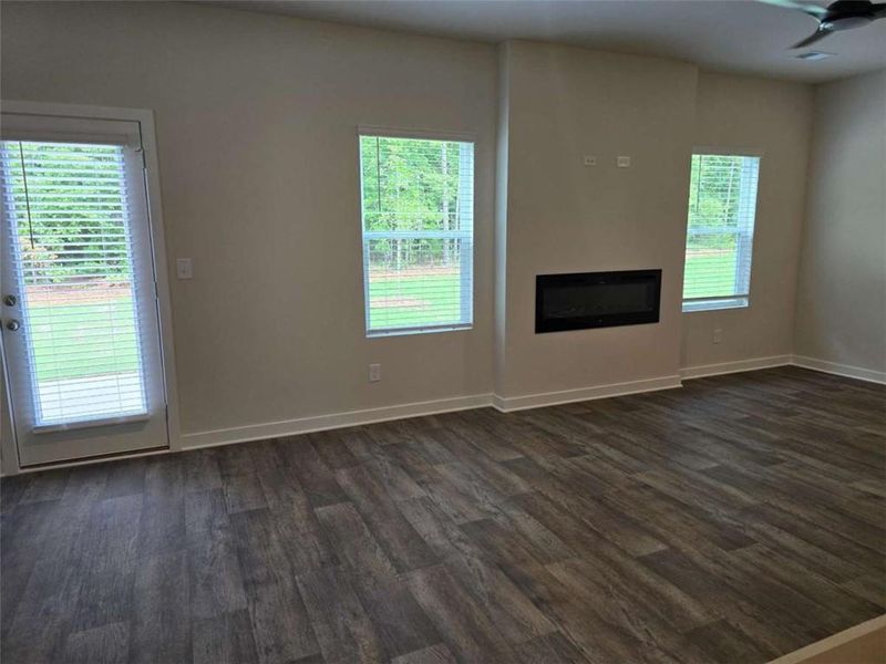 Spacious, unfurnished interior of a new home in Southern Hills, McDonough (Image 17). Spacious, unfurnished interior of a new home in Southern Hills, McDonough (Image 17).