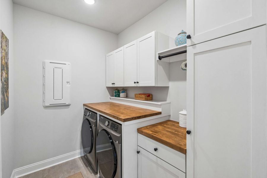 Furnished interior view inside a new home in Del Webb Charleston at Nexton, Summerville (Image 11).